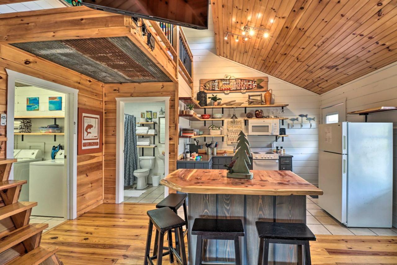 Cheery Pet-Friendly Studio With Shared Fire Pit Mountain View Exterior photo